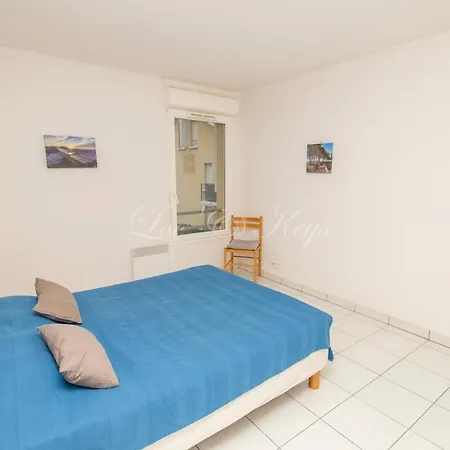 4-person Duplex House, 2-star Rating *